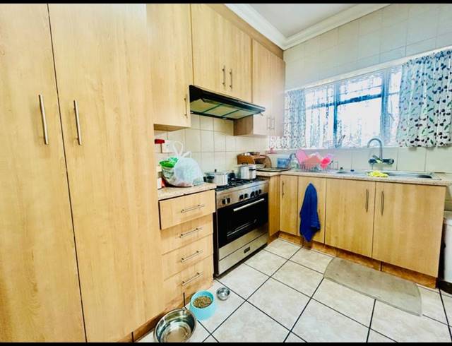 3 BEDROOM HOUSE FOR SALE IN VANDERBIJLPARK SW 1